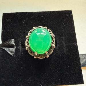 Vintage Lucky Green Nephrite Jade Ring